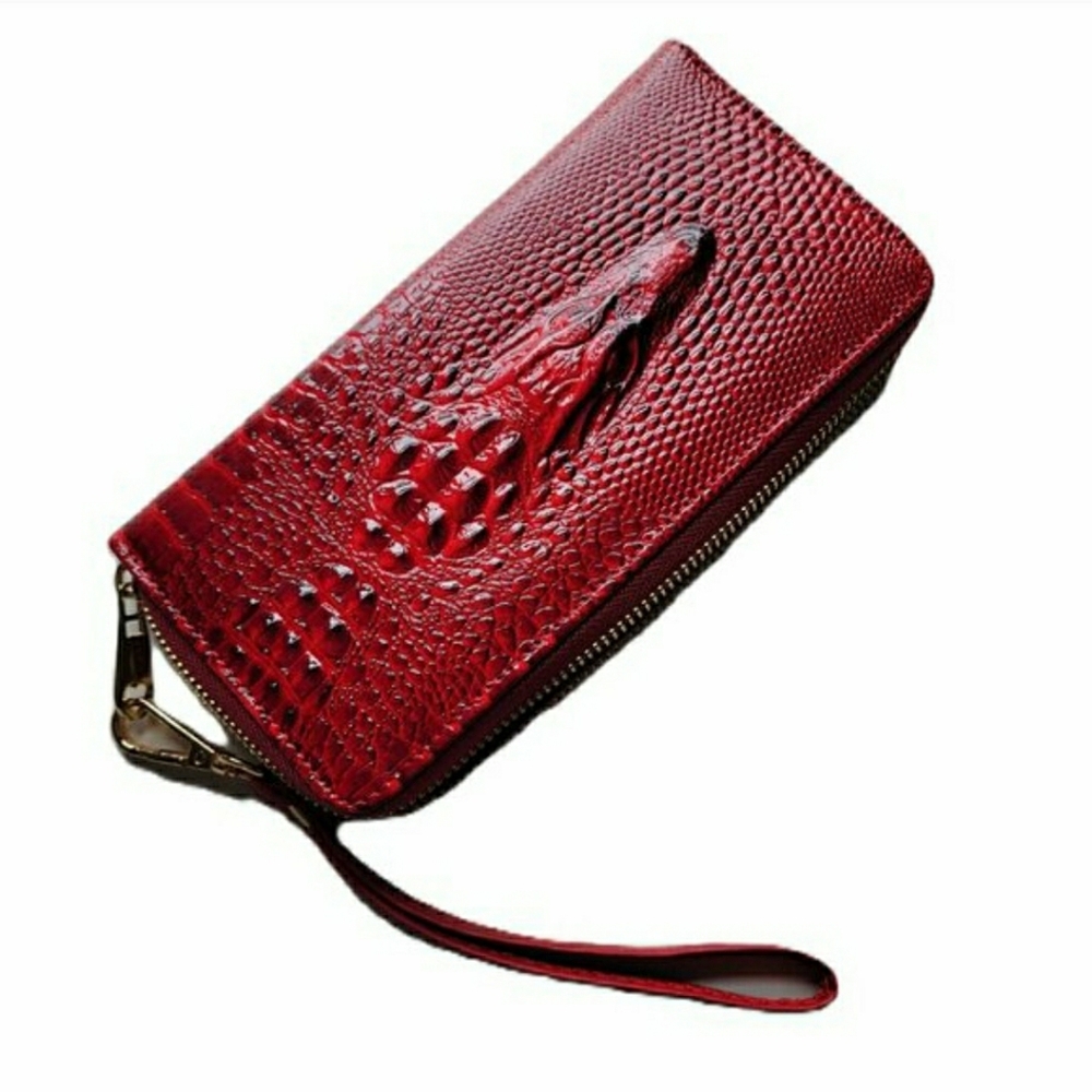 NEW! Raised Red & Black Crocodile Embossed  Zipper Wristlet / Wallet / Clutch